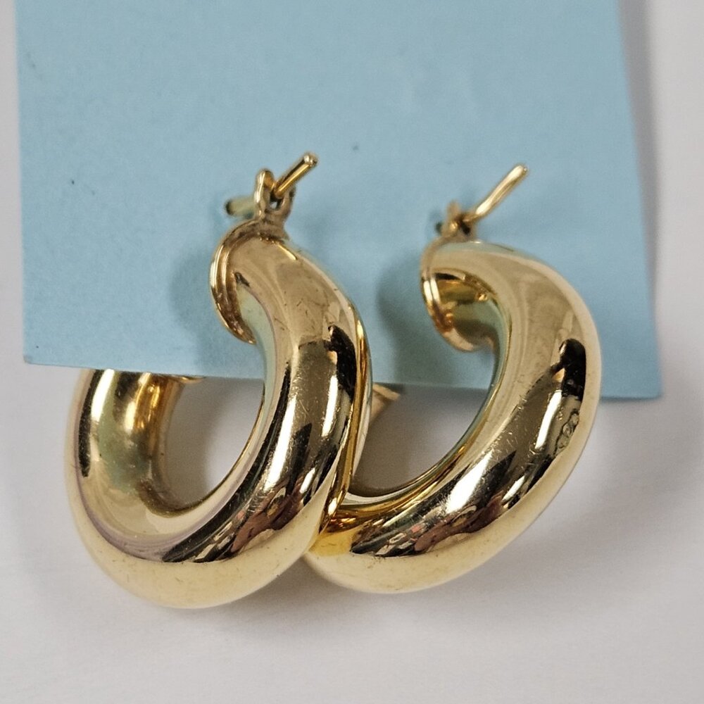 18K Gold Plated Chunky Hoop Earrings Small Thick Huggie Style Classic Fashion